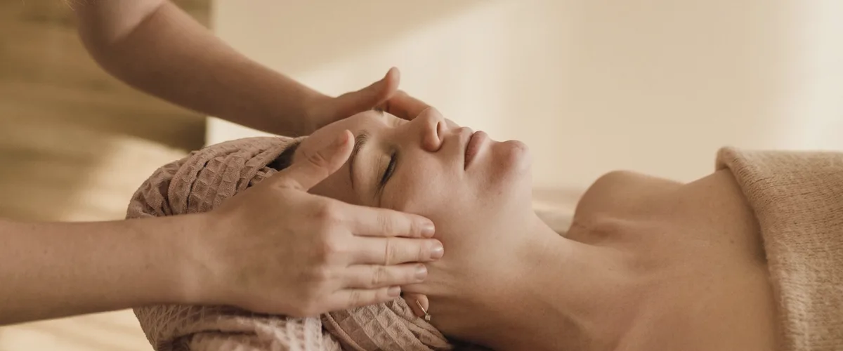 Simply Hydrodermabrasion (75 Min): a relaxing facial at Simply Facials